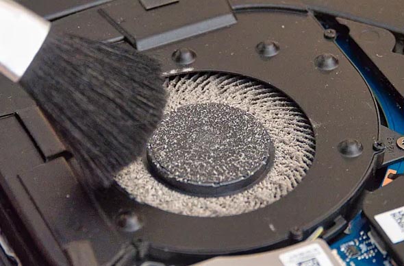 Чистка от пыли Ноутбук Toshiba